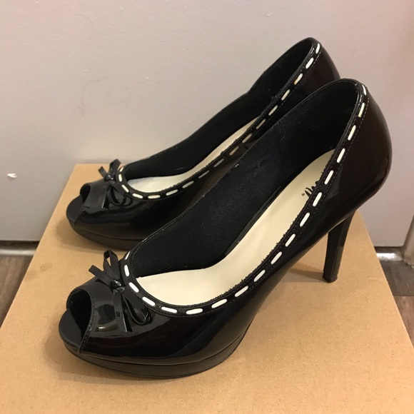 fioni black heels